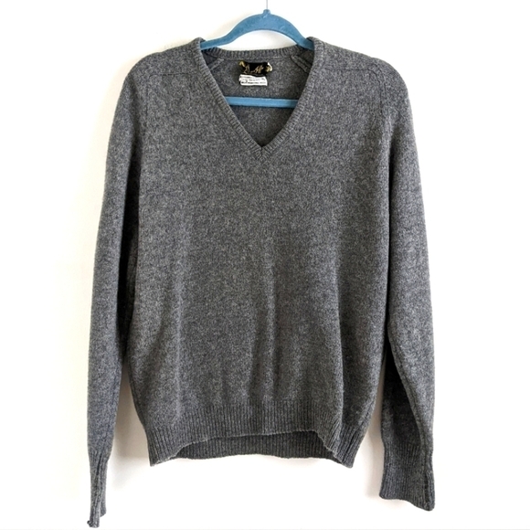 VINTAGE Lamb's Wool Grey V Neck Sweater M - Picture 1 of 9